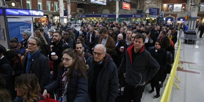 London commuters face second day of strike disruption